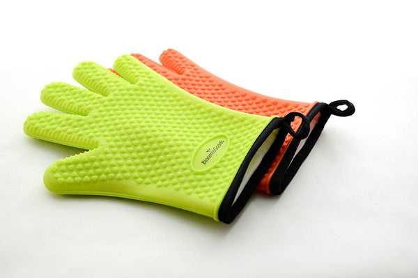 BloominGoods Silicone Cooking Gloves – Heat Resistant Oven Mitt & barbecue gloves for Grilling, BBQ and Baking - Non-Slip Potholders with Internal Protective Cotton Layer (Green)